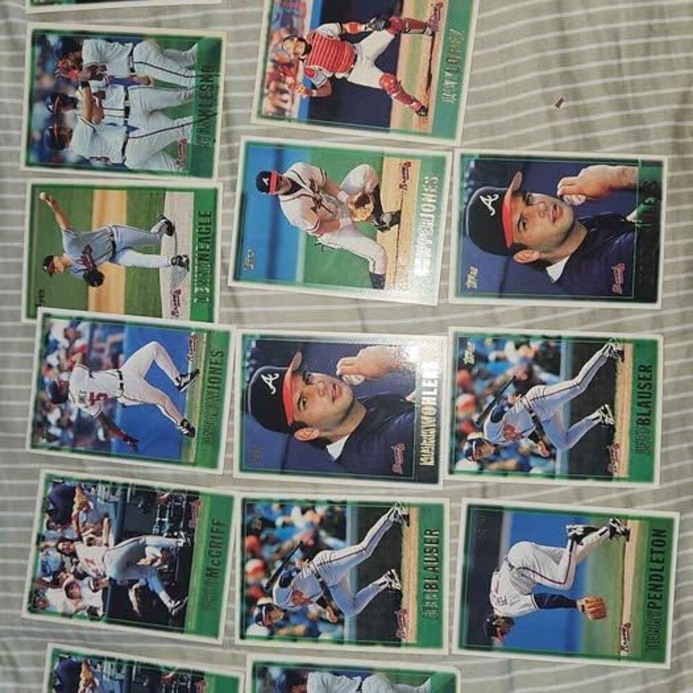 1997 Topps Atlanta Braves Baseball Card Lot